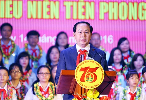 Во Вьетнаме отмечается 75-летие со дня создания Пионерской организации имени Хо Ши Мина - ảnh 1